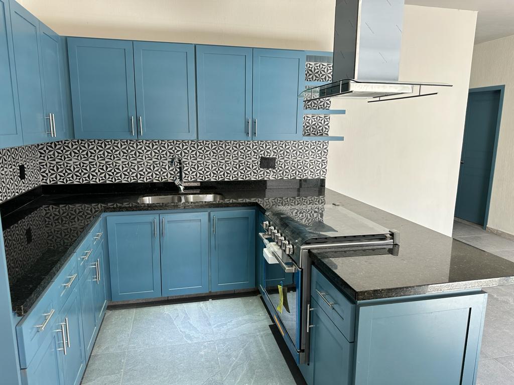 Lakeside Rentals & Management English