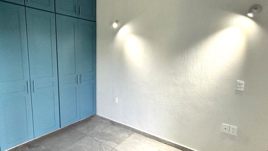 Lakeside Rentals & Management English